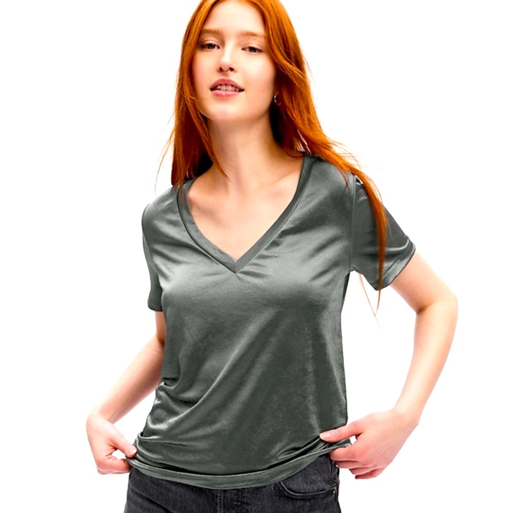 NWT Gap Vintage Satin T-shirt, size small, gray, flattering loose fit